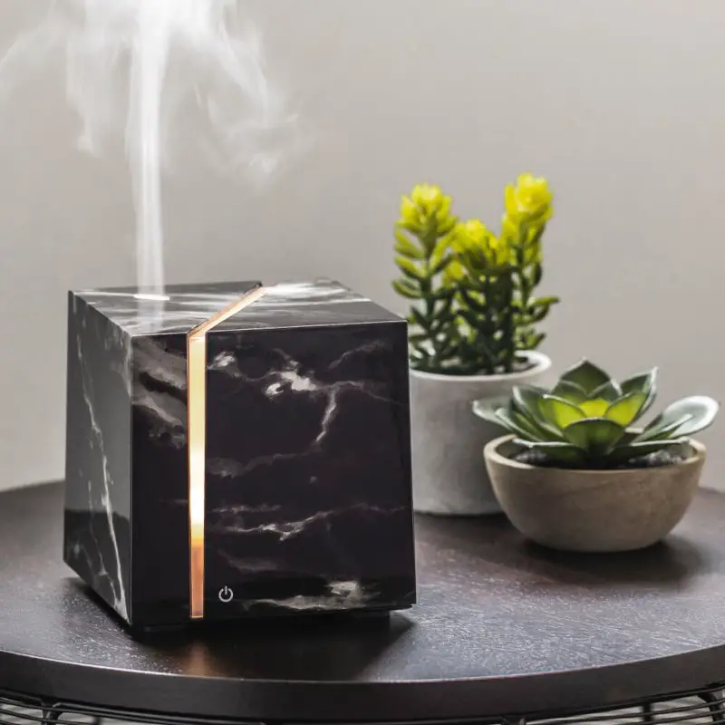sparoom-Onyx-Black-Essential-Oil-Diffuser-On-Table